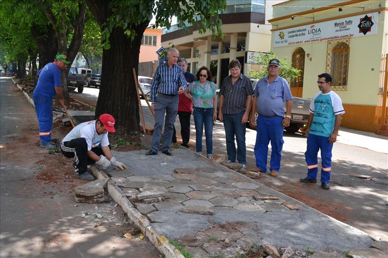 Prefeito determina a revitalização de espaços públicos